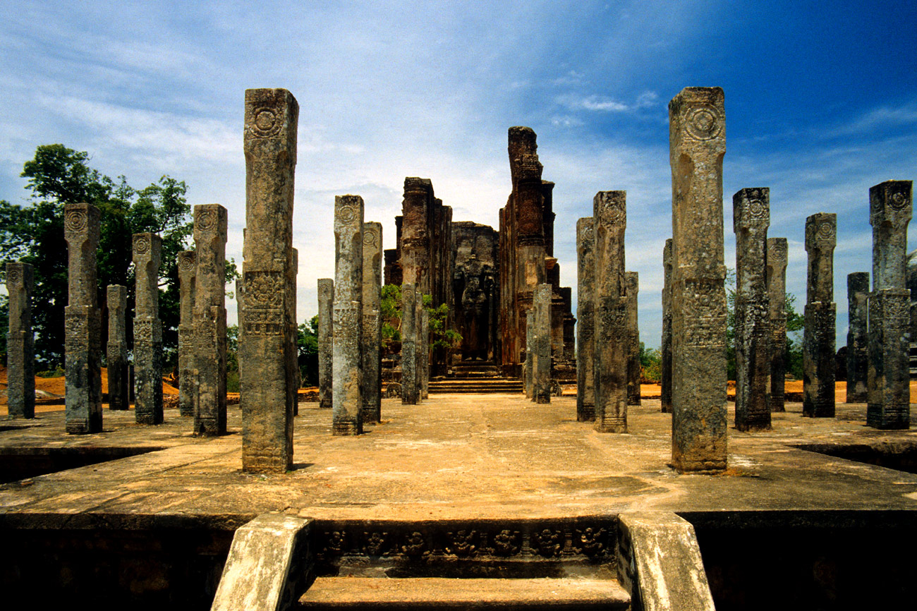 heritage-ancient-city-anuradhapura-sri-lanka