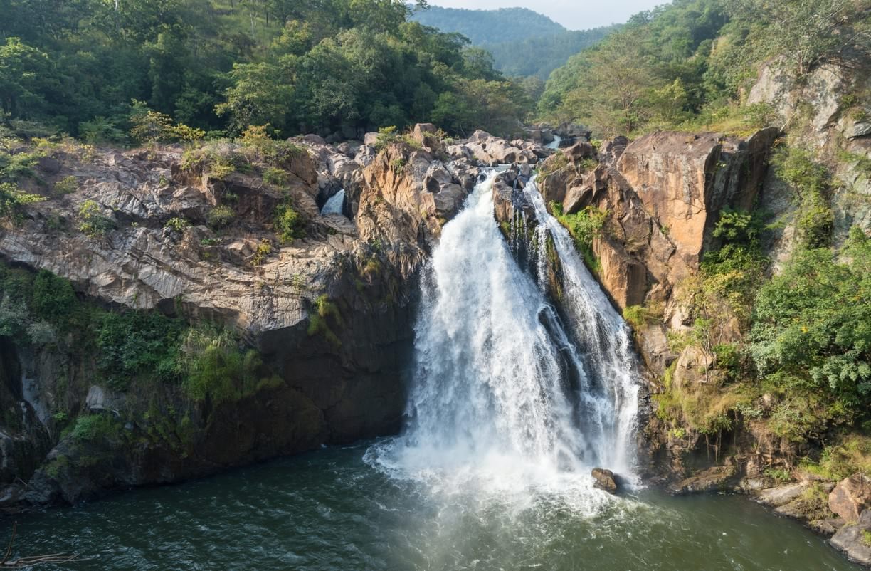waterfall-sri-lanka
